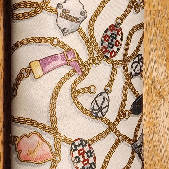 Gucci Cream Chain & Charm Foldover Wallet - Picture 5 of 16